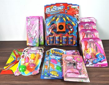 DÉSTOCKAGE ASSORTIMENT JOUETS SOUS CARTE (17 pcs.)