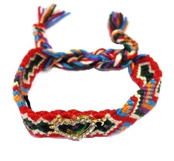 BRACELET TRESSÉ STYLE IBIZA MULTICOLORE AVEC CŒUR EN STRASS (1 pc)