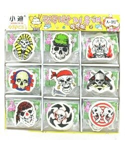 GOMMES CRÂNE EN PRÉSENTOIR (45 pcs)