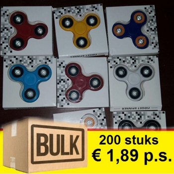 *** OFFRE EN VRAC *** FIDGET SPINNERS / HAND SPINNERS *** TENDANCE 2017 *** (200 pcs)