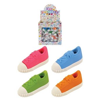 GOMMES CHAUSSURES SNEAKERS EN PRÉSENTOIR (84 pcs)