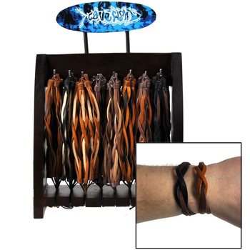 BRACELETS TRESSÉS EN CUIR SUR PRÉSENTOIR BOIS (93 pcs)