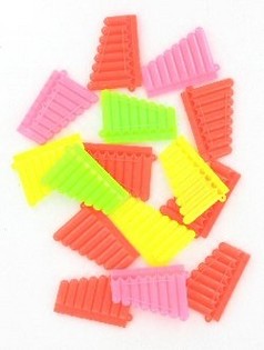 SIFFLETS EN PLASTIQUE POUR P&Ecirc;CHE &Agrave; LA LIGNE (98 pcs)