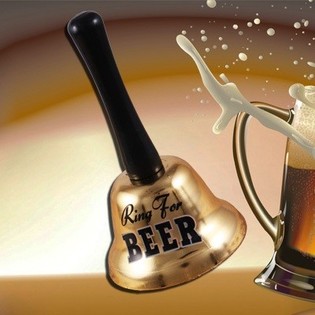 Clochette &laquo; Ring for a Beer &raquo; sous emballage cadeau (2 pcs)